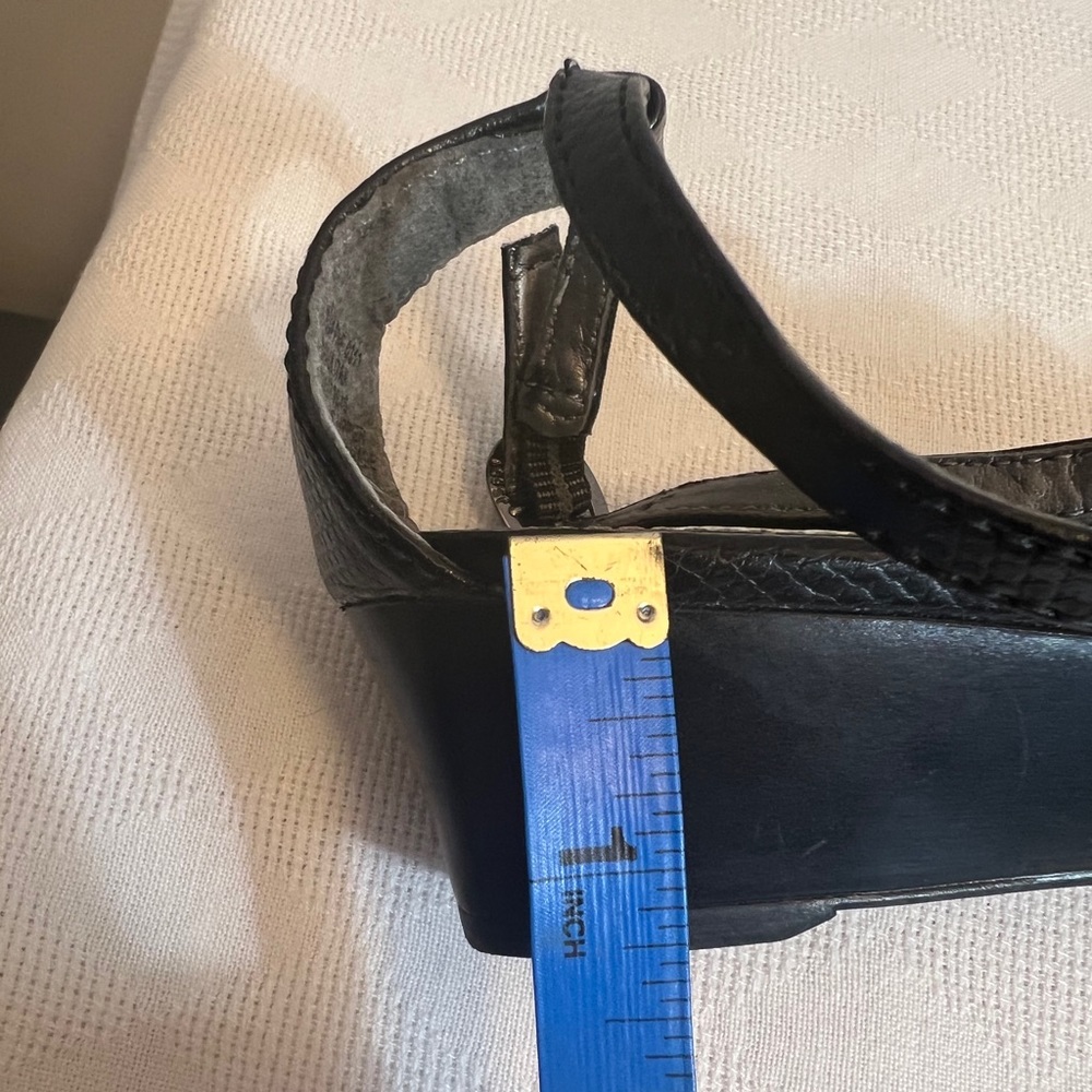 Black sandals
